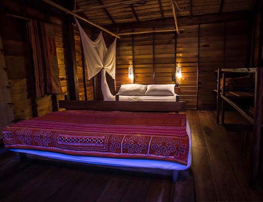 koh-lipe-resort-castaway-big-breezy-bungalows-bedroom