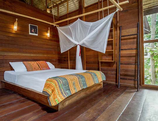 koh-lipe-resort-castaway-comfy-bungalow-bedroom