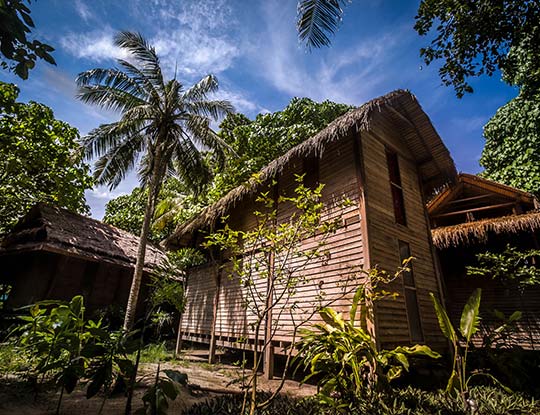 koh-lipe-resort-castaway-house-garden-view